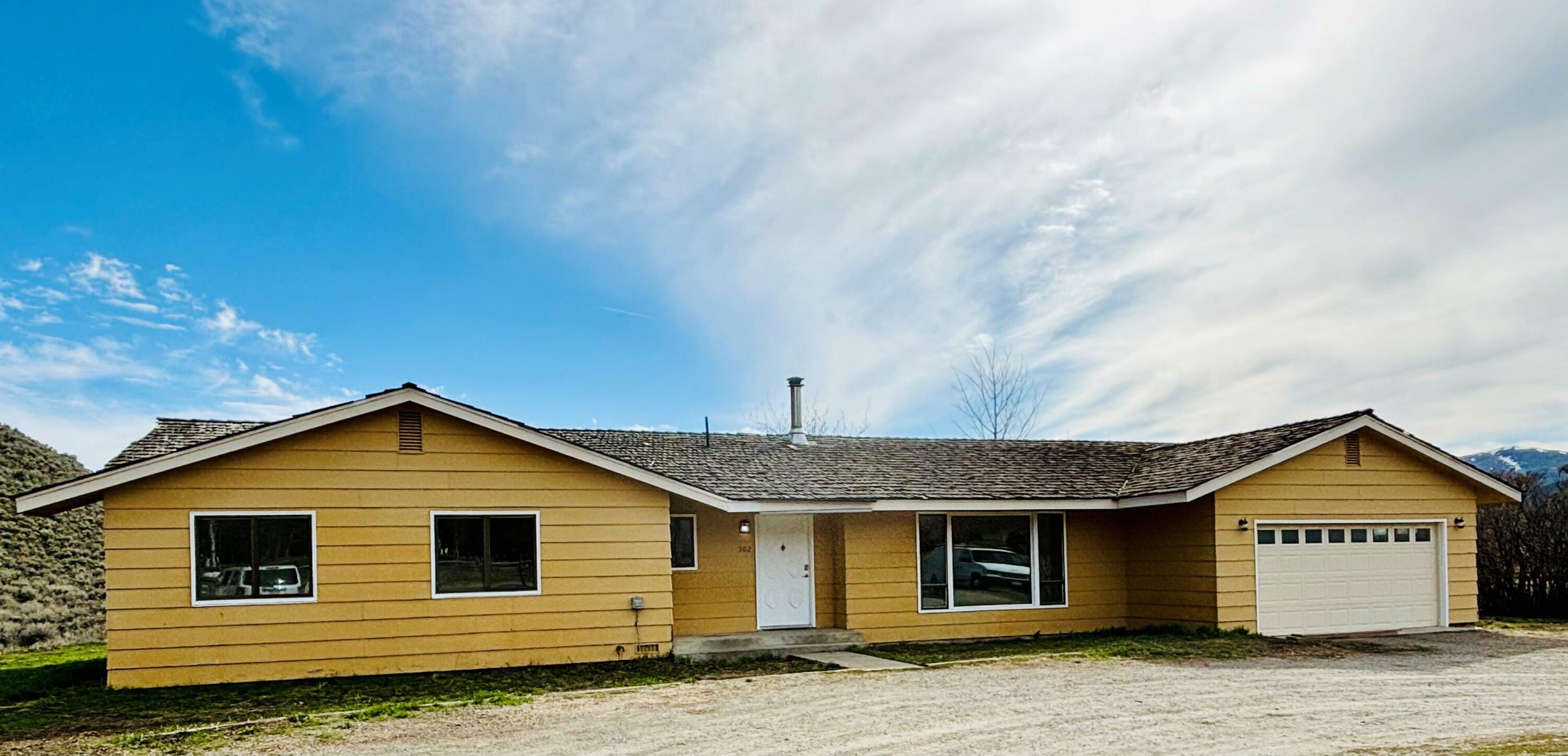 Property Photo:  302 Bay Horse Rd  ID 83313 
