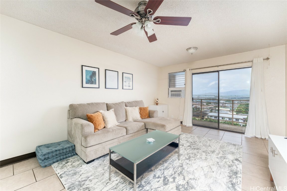 Property Photo:  98-630 Moanalua Loop 221  HI 96701 