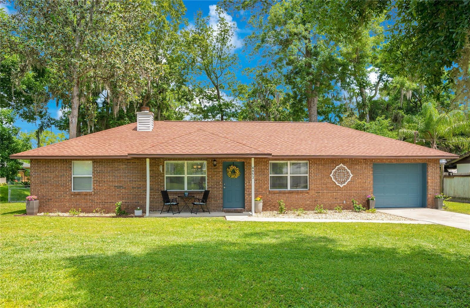 Property Photo:  4953 SE 33rd Terrace  FL 34480 