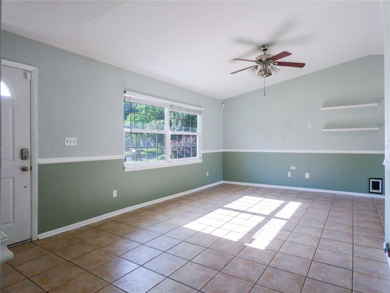 Property Photo: 6406 NW 27th Street FL 32653