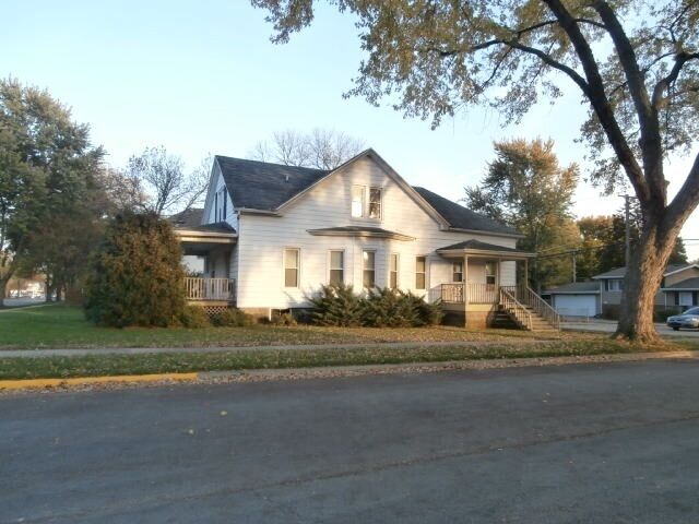 Property Photo:  1486 W Station Street 3  IL 60901 