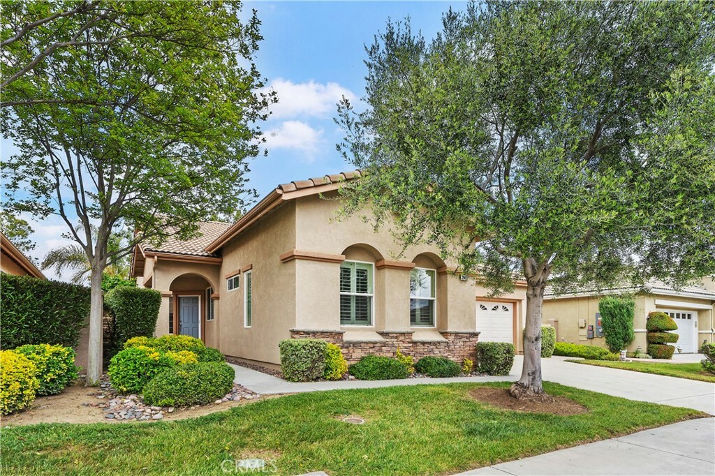 Property Photo:  29482 Warmsprings Drive  CA 92584 