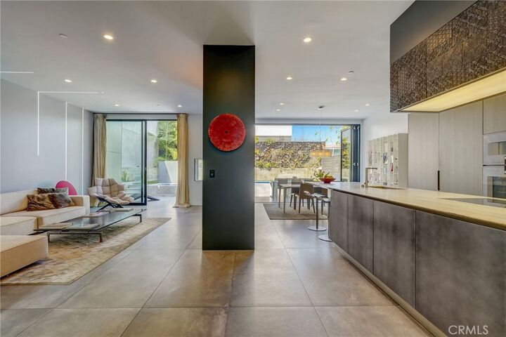 Property Photo: 1145 Pine Avenue CA 90266