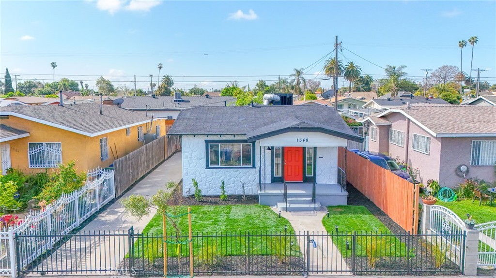 Property Photo: 1548 W 66th Street CA 90047