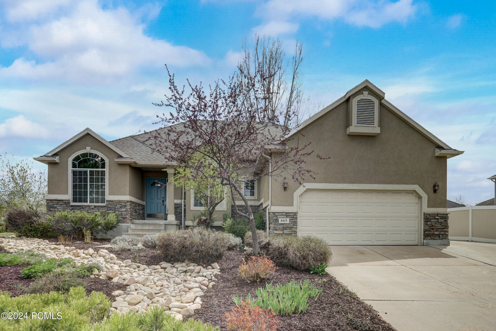 Property Photo: 665 W 1090 South UT 84032