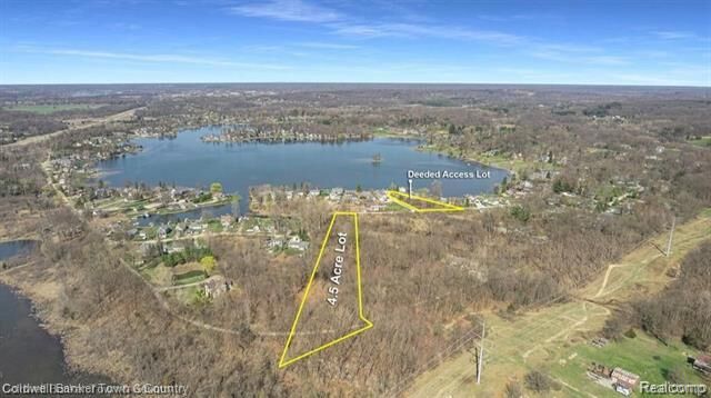 Property Photo: 00016 Walnut Shores Drive MI 48430