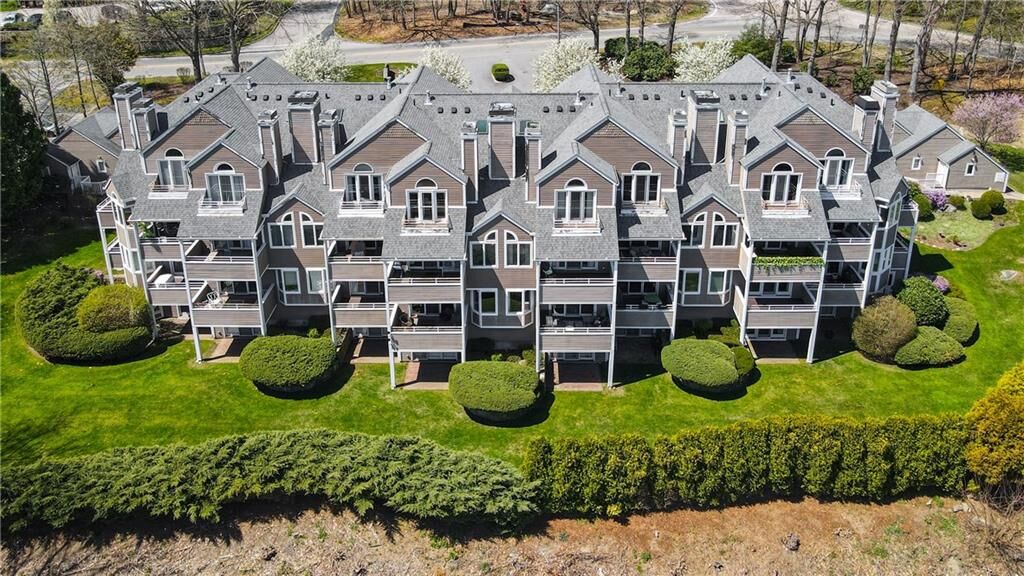 Property Photo: 400 Meshanticut Parkway 13 RI 02920