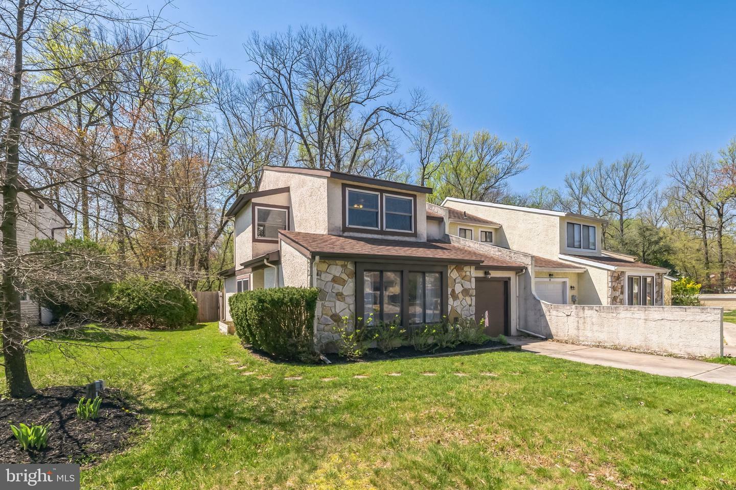 Property Photo:  47 Peregrine Drive  NJ 08043 