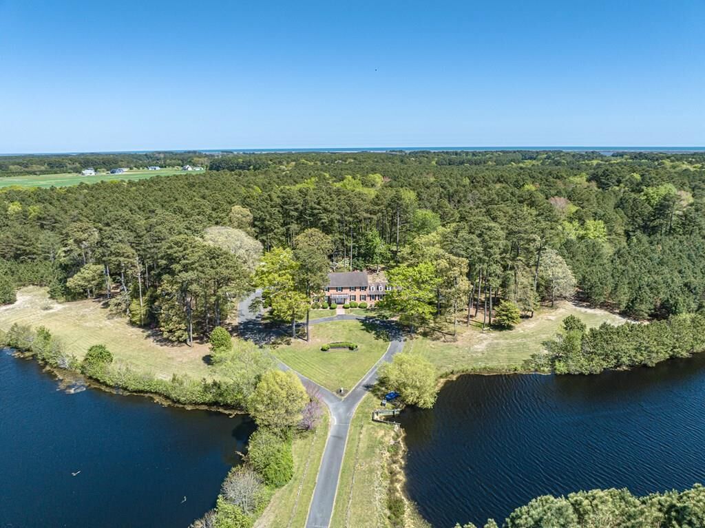 Property Photo: 18507 Metompkin Rd VA 23421