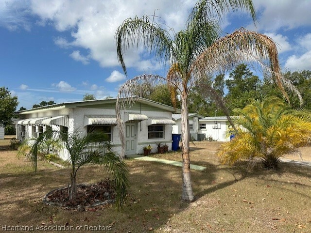 Property Photo:  1802 E Claradge Avenue  FL 33825 