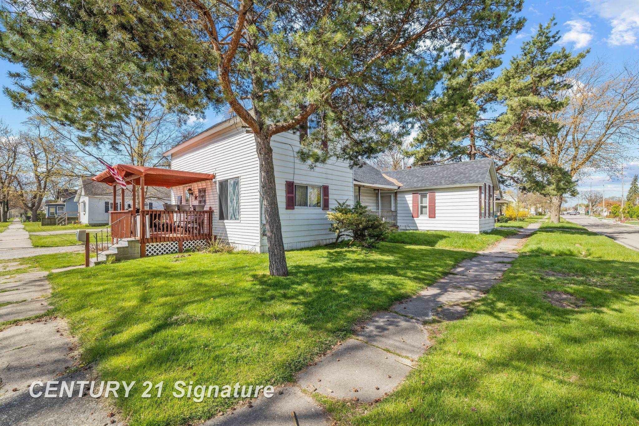 Property Photo:  400 S Kiesel  MI 48706 