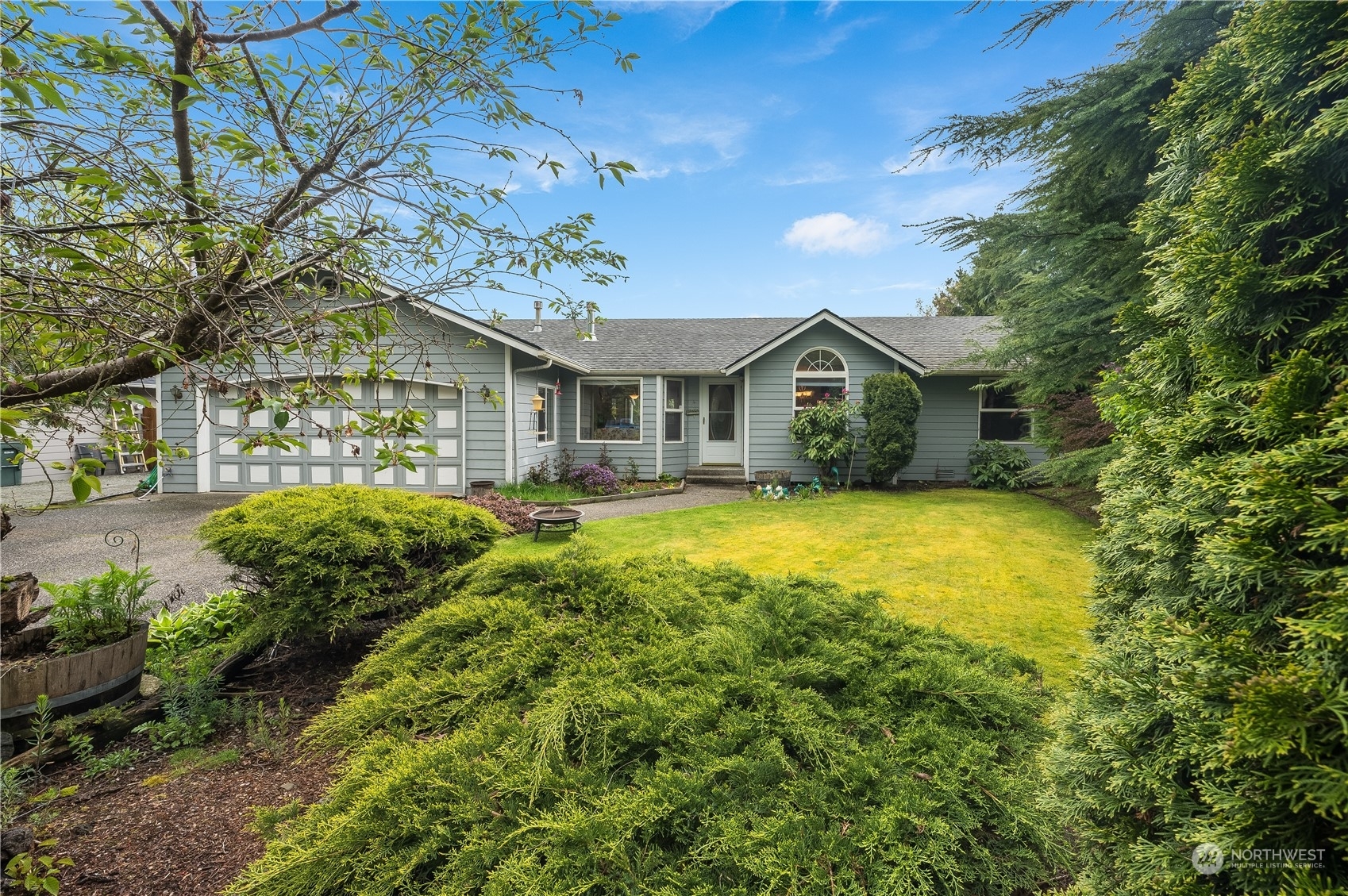 Property Photo:  717 N Reed Street  WA 98284 