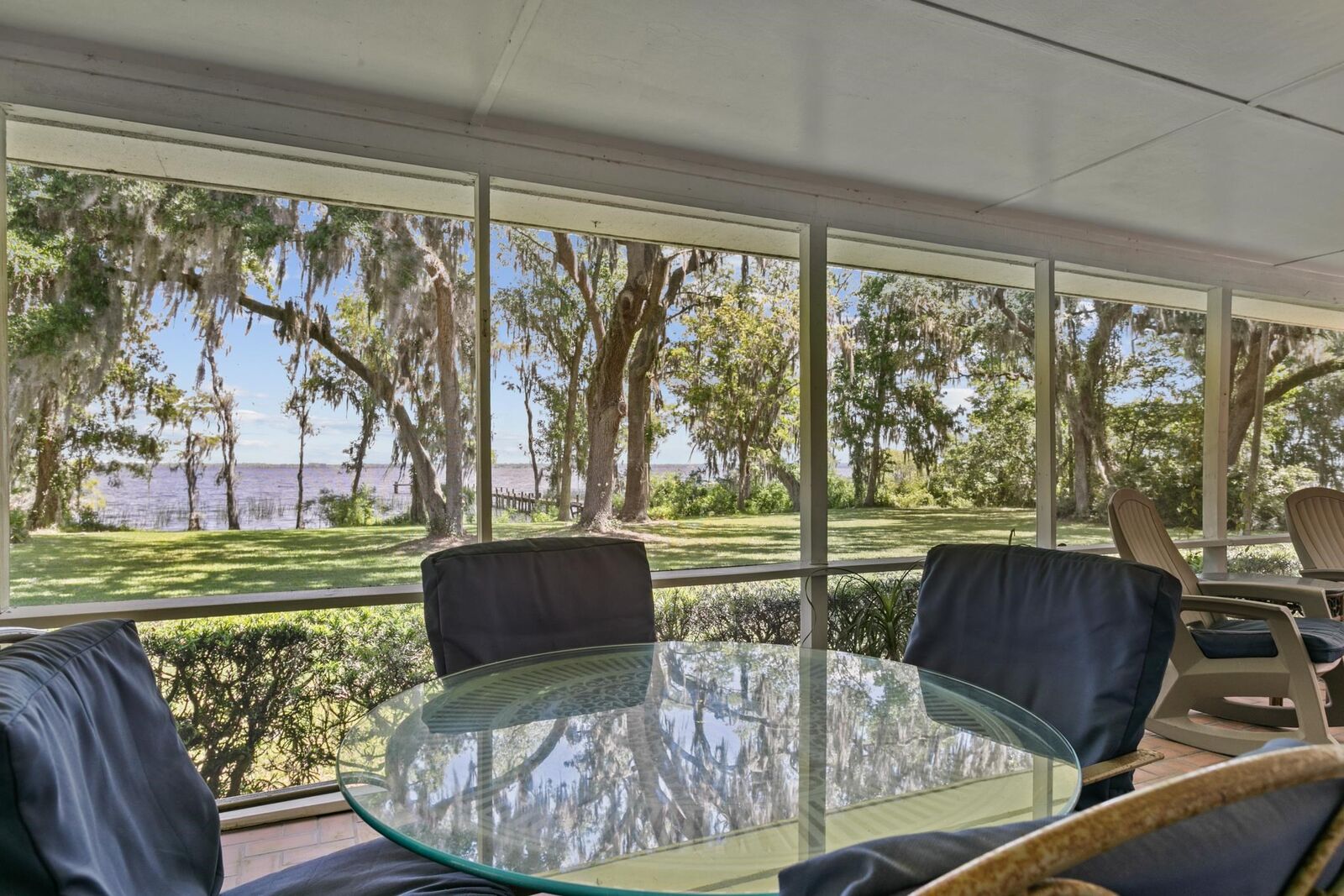 Property Photo:  105 Union Ave  FL 32112 
