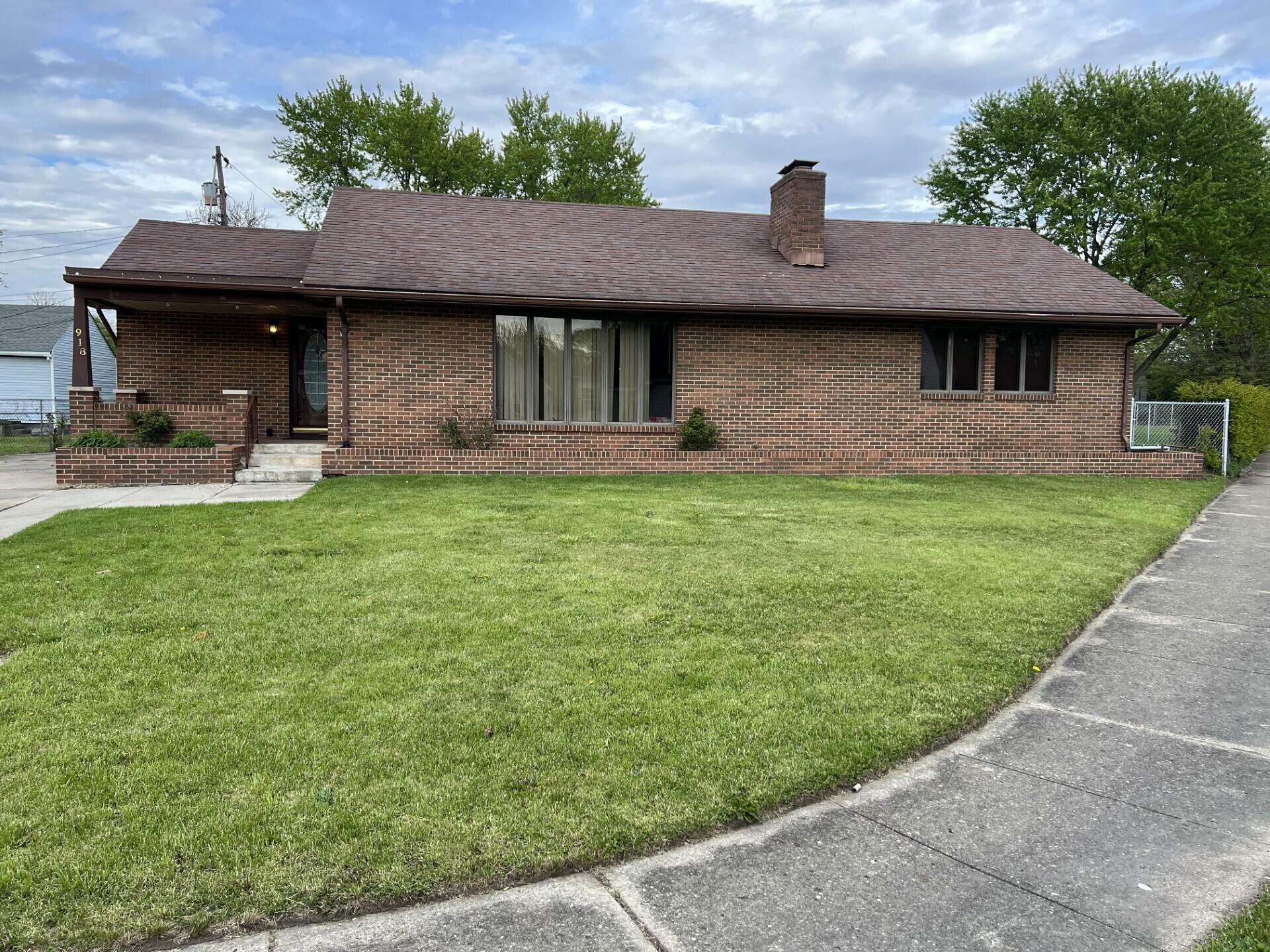 Property Photo:  918 Mansfield Avenue  OH 45505 