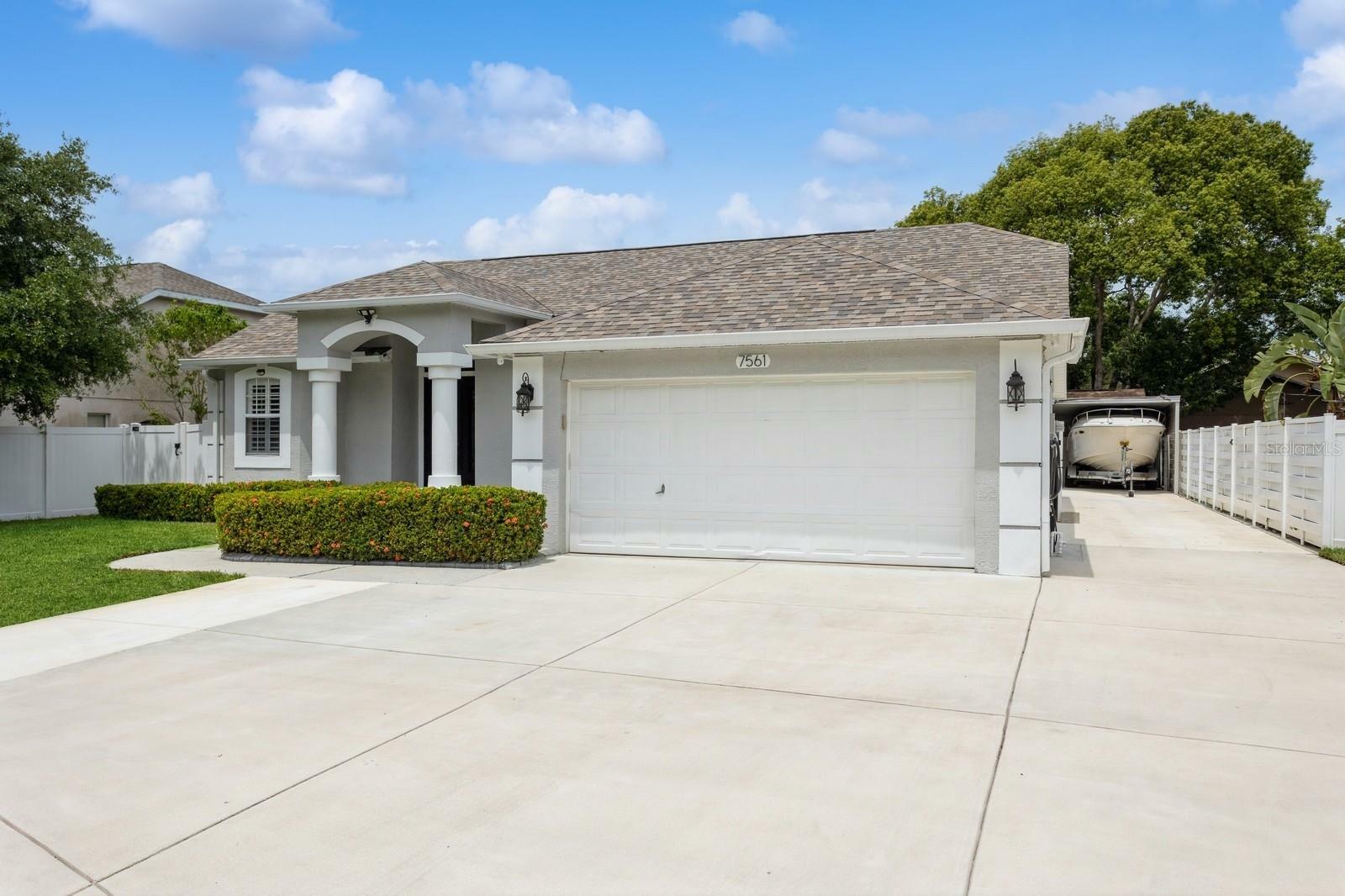 Property Photo:  7561 Salamander Drive  FL 34655 