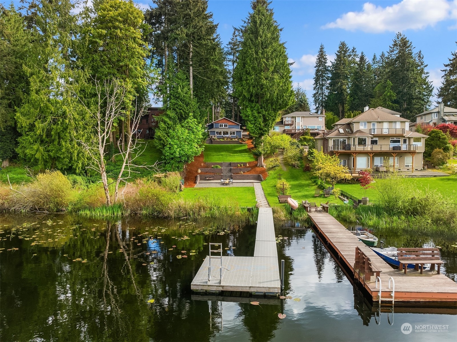 Property Photo:  1523 S Lake Stickney Drive  WA 98087 