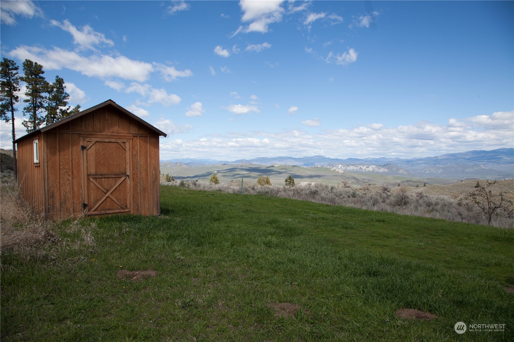 Property Photo:  10 Flat Iron Road  WA 98855 