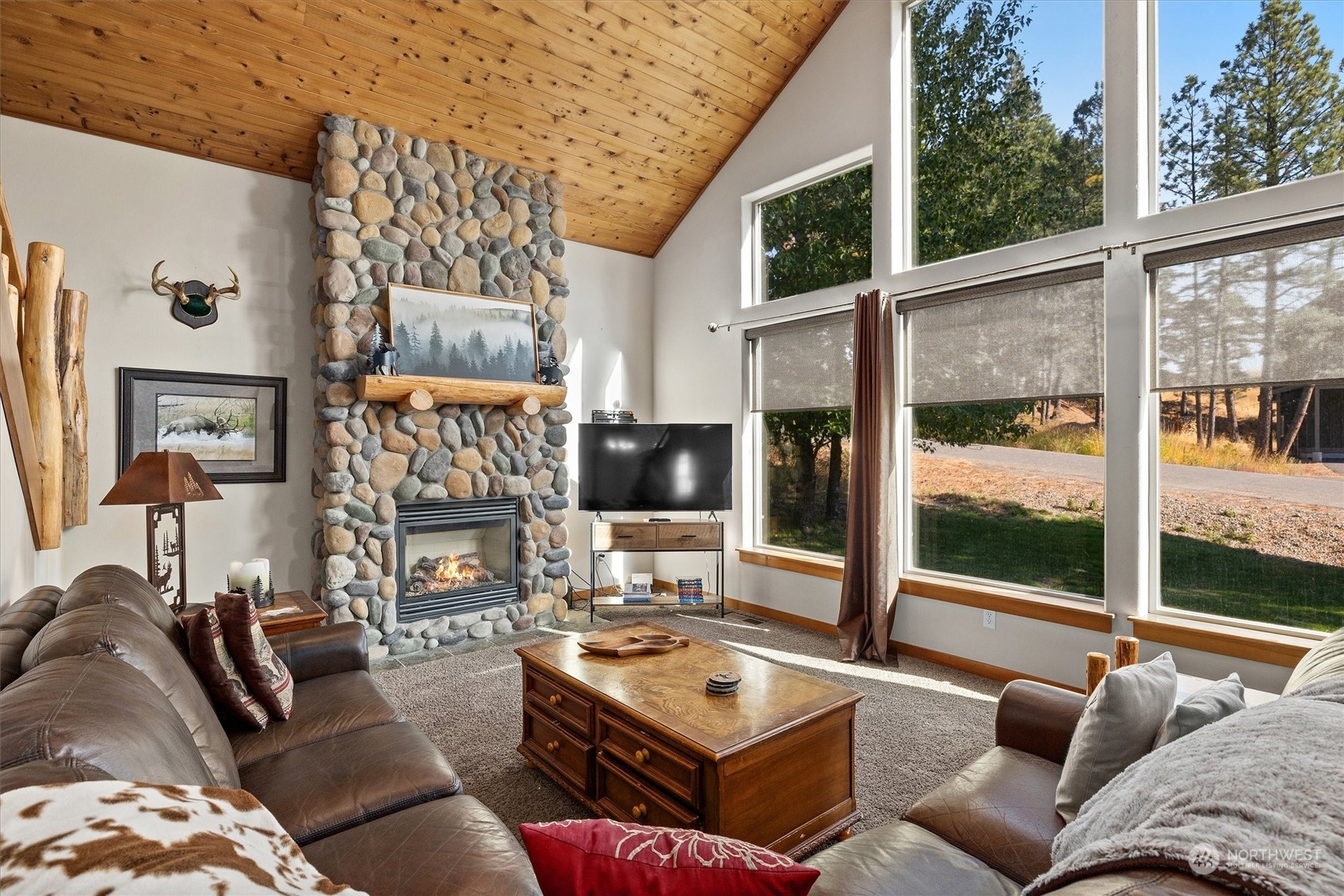 Property Photo: 21 Paintbrush Lane WA 98940