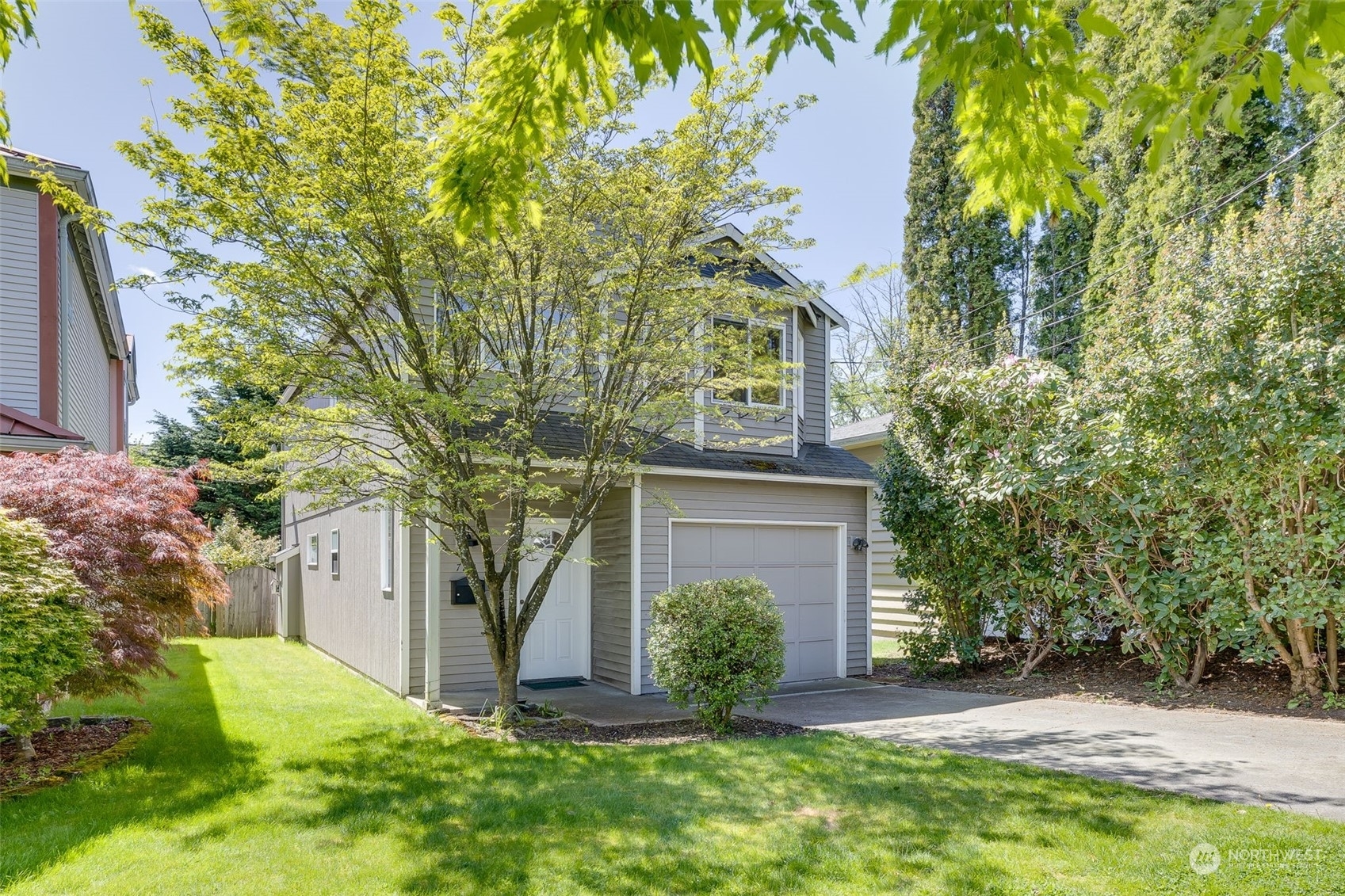 Property Photo:  725 N 96th Street  WA 98103 