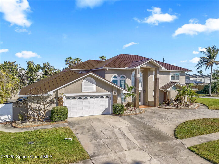 Property Photo:  204 Cherry Drive  FL 32951 