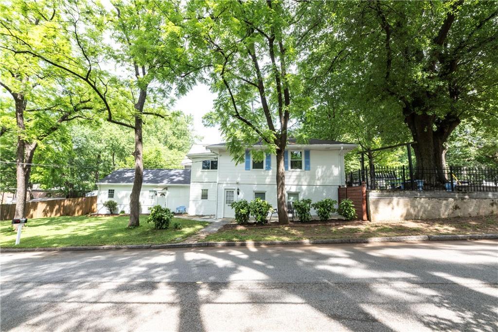 Property Photo: 221 15th Street NW GA 30318