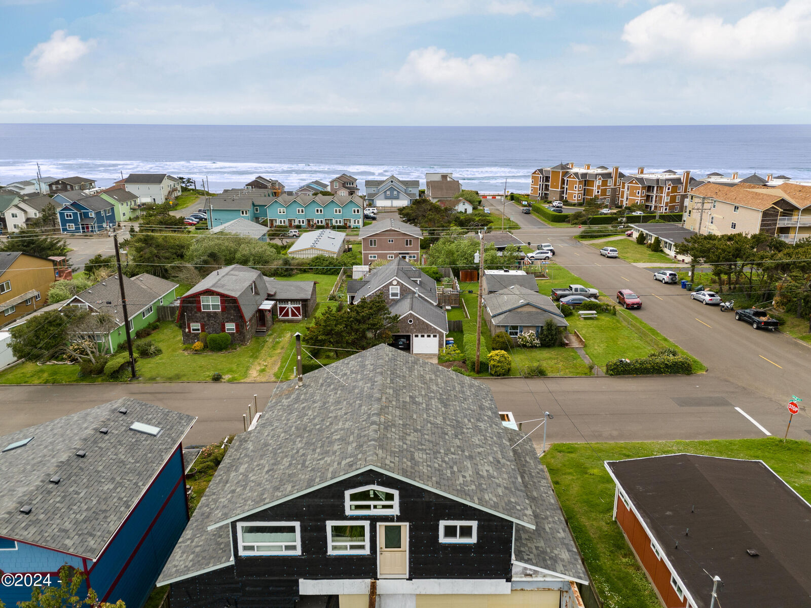 Property Photo: 1040 NW Hurbert Street OR 97365