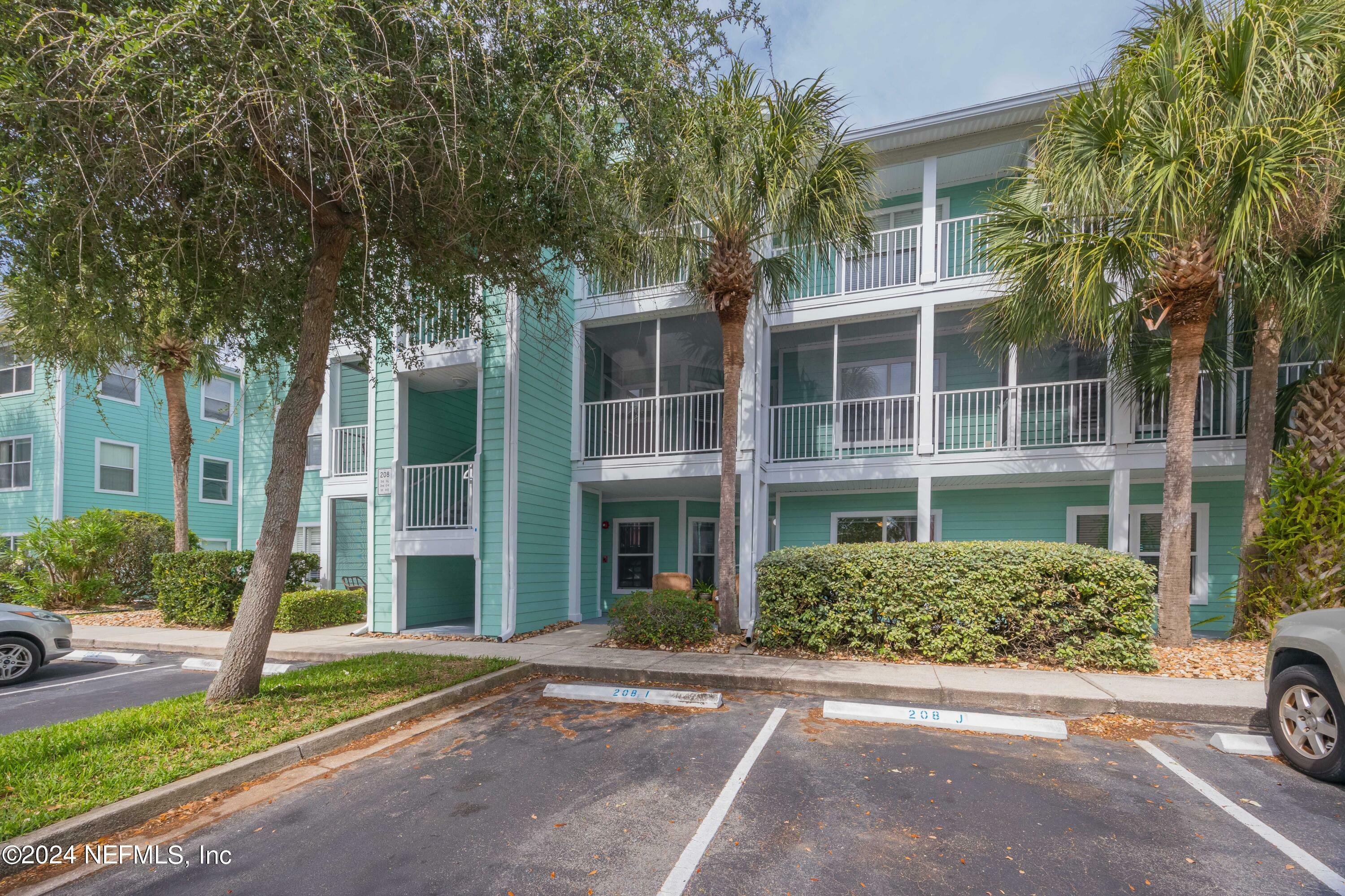 Property Photo:  208 16th Street B  FL 32080 