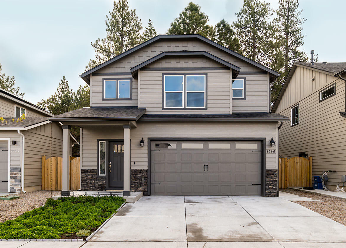Property Photo: 20441 SE Senden Lane OR 97702