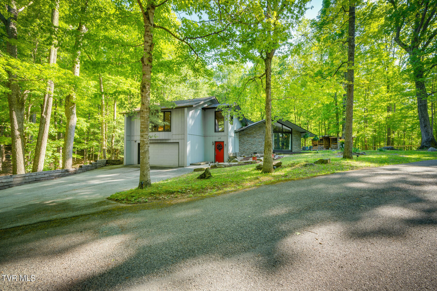 Property Photo:  117 Lakeside Drive  TN 37615 