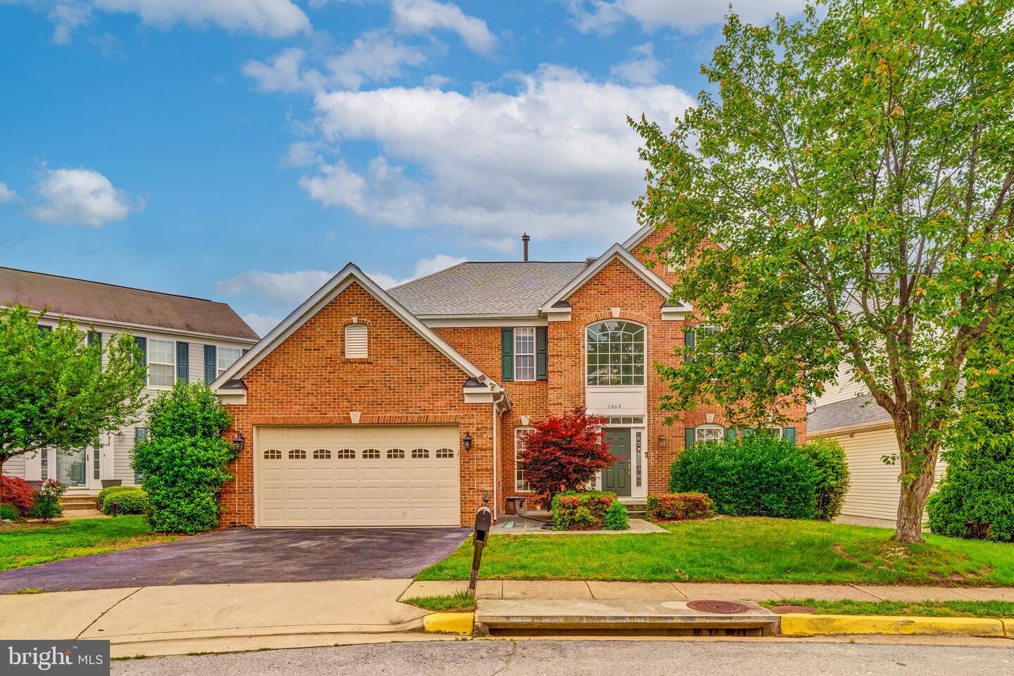 Property Photo:  7869 Cranford Farm Circle  VA 22079 
