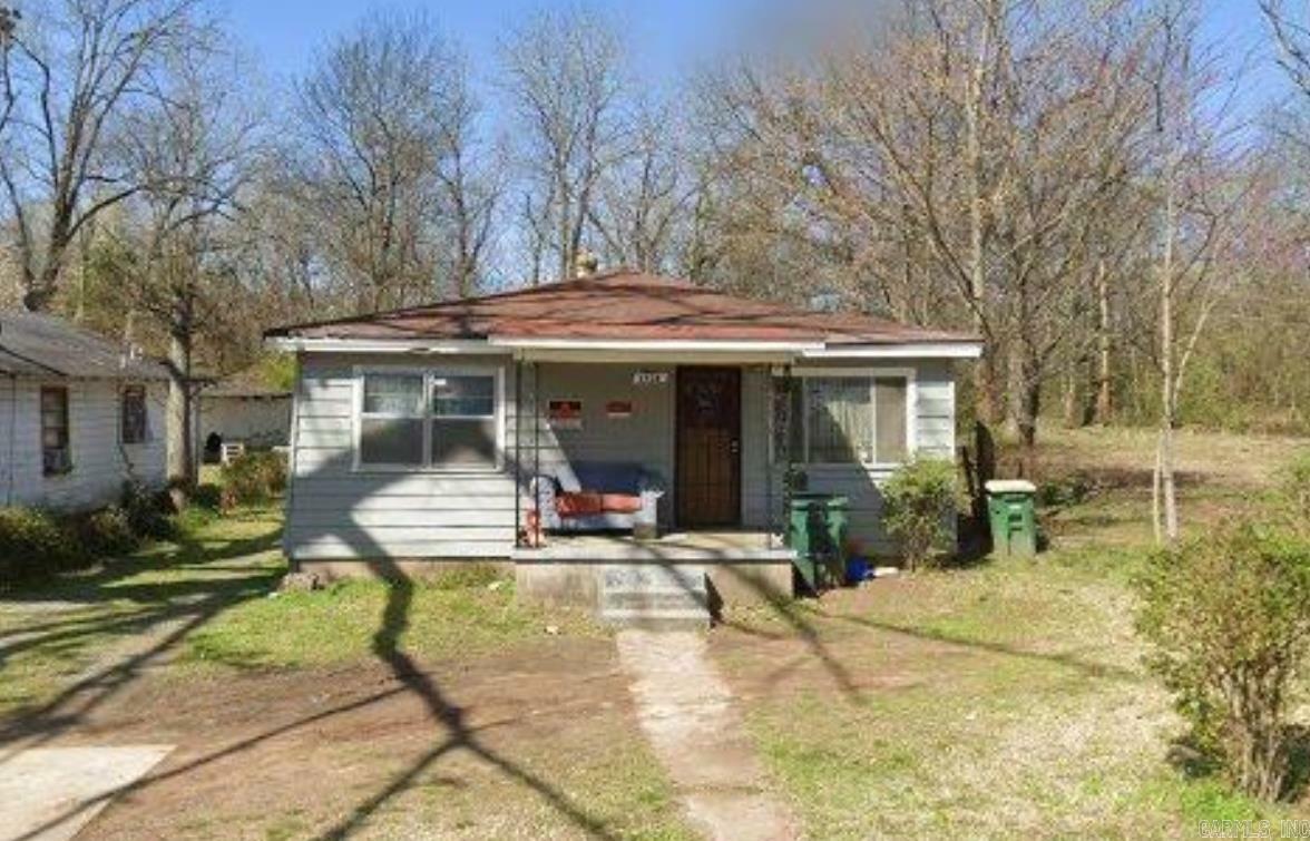 Property Photo:  1608 S Martin Street  AR 72204 