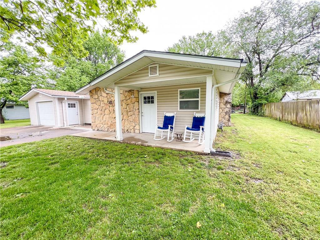 Property Photo:  1028 S 28th Street  KS 67357 