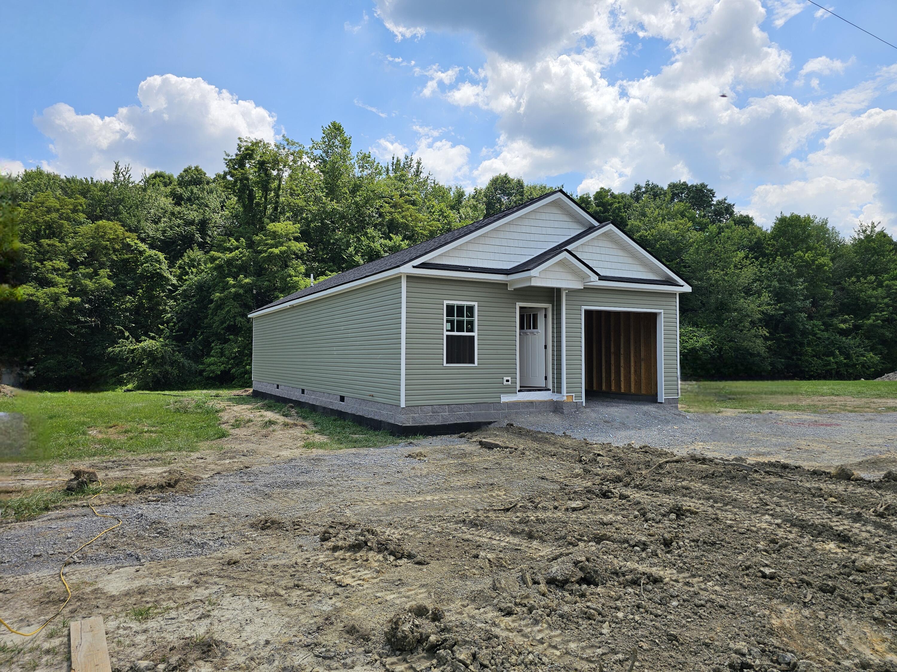 1250 West Shelby Street  Junction City KY 40440 photo