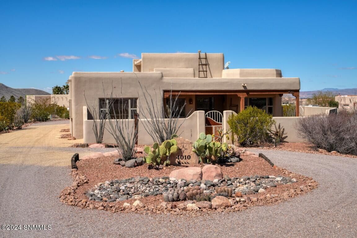 Property Photo:  4010 Quail Brush Court  NM 88011 