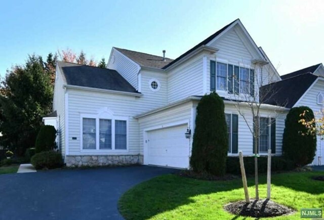 Property Photo:  8 Thistle Drive  NJ 07652 