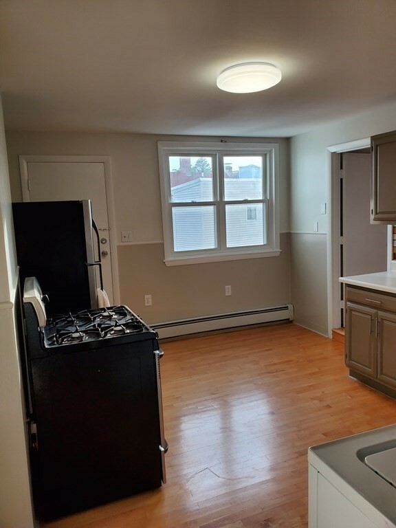 Property Photo:  54 Webster Ave. 2-R  MA 02141 