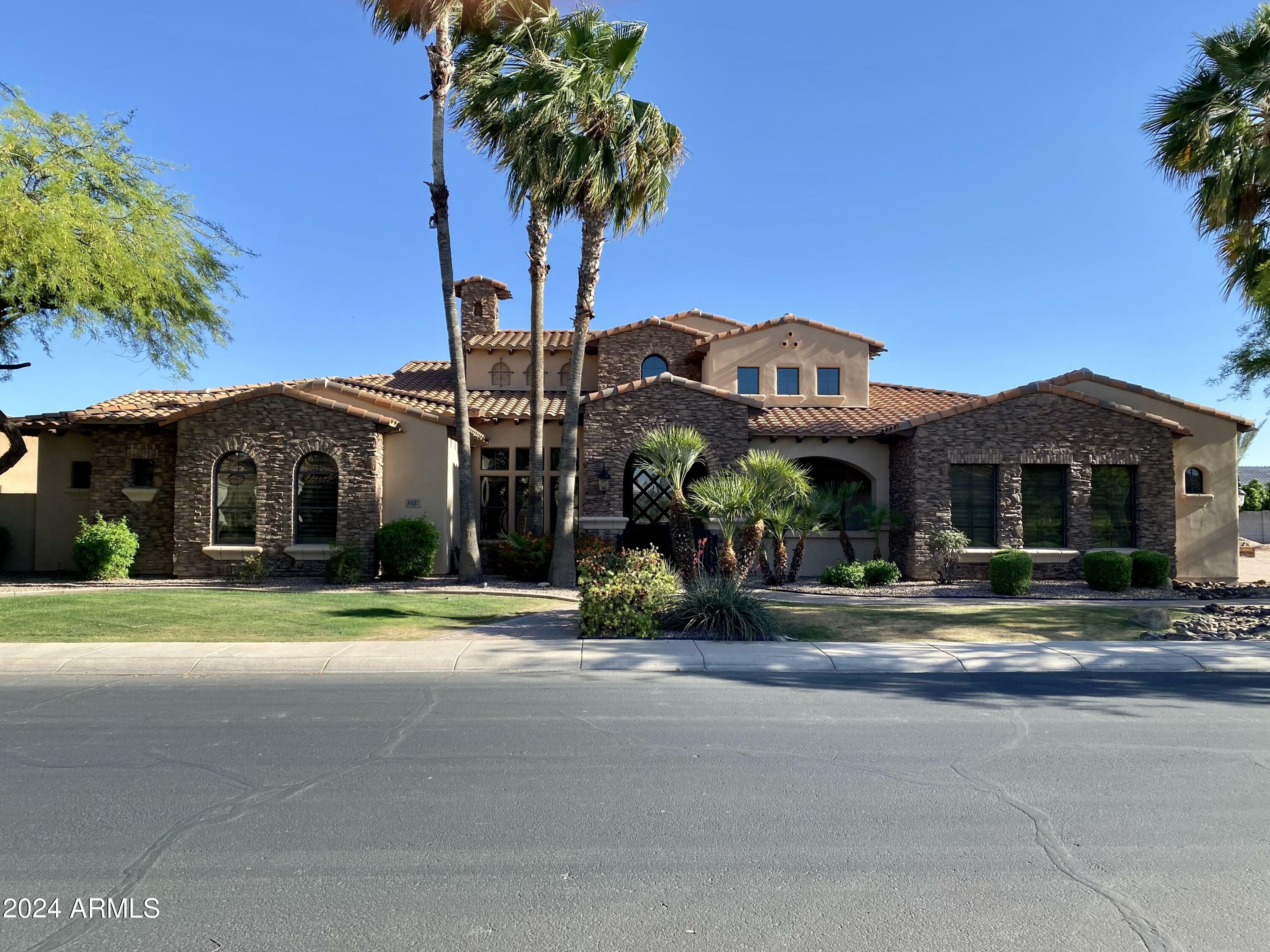 Property Photo:  4327 E Capricorn Place  AZ 85249 