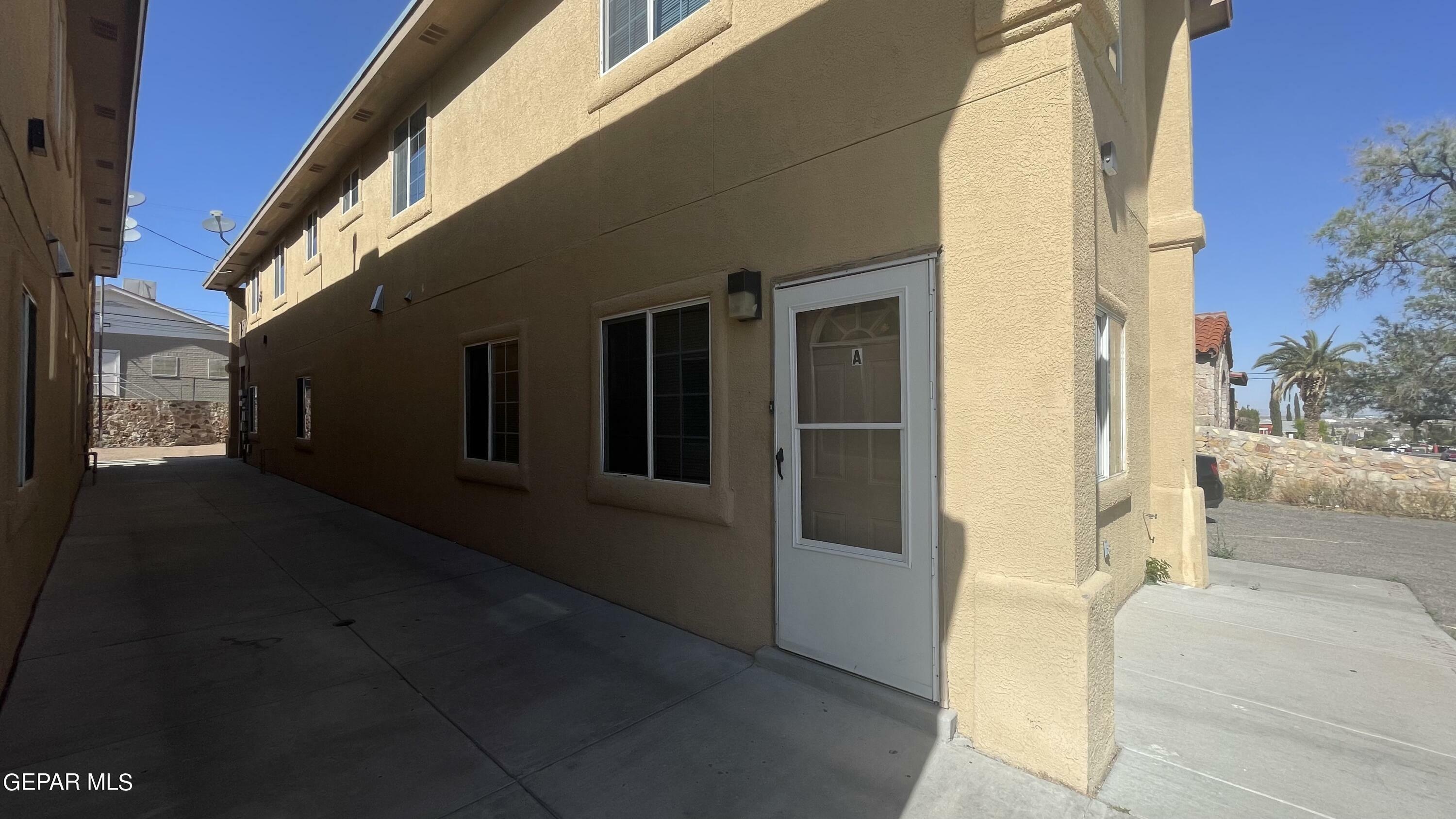 Property Photo:  2717 Idalia Avenue A  TX 79930 