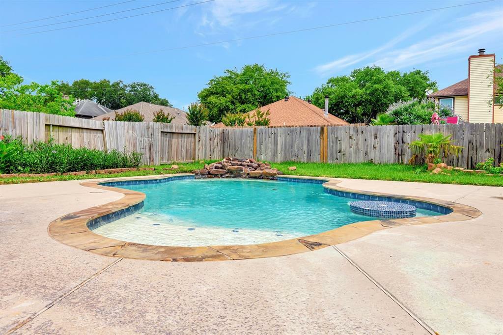 Property Photo:  1413 Cottage Cove Court  TX 77586 