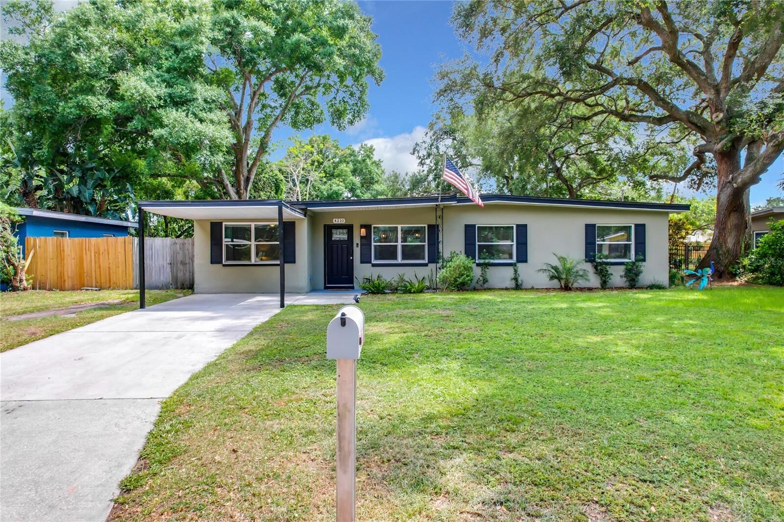 Property Photo:  4210 Haverstraw Avenue  FL 32812
