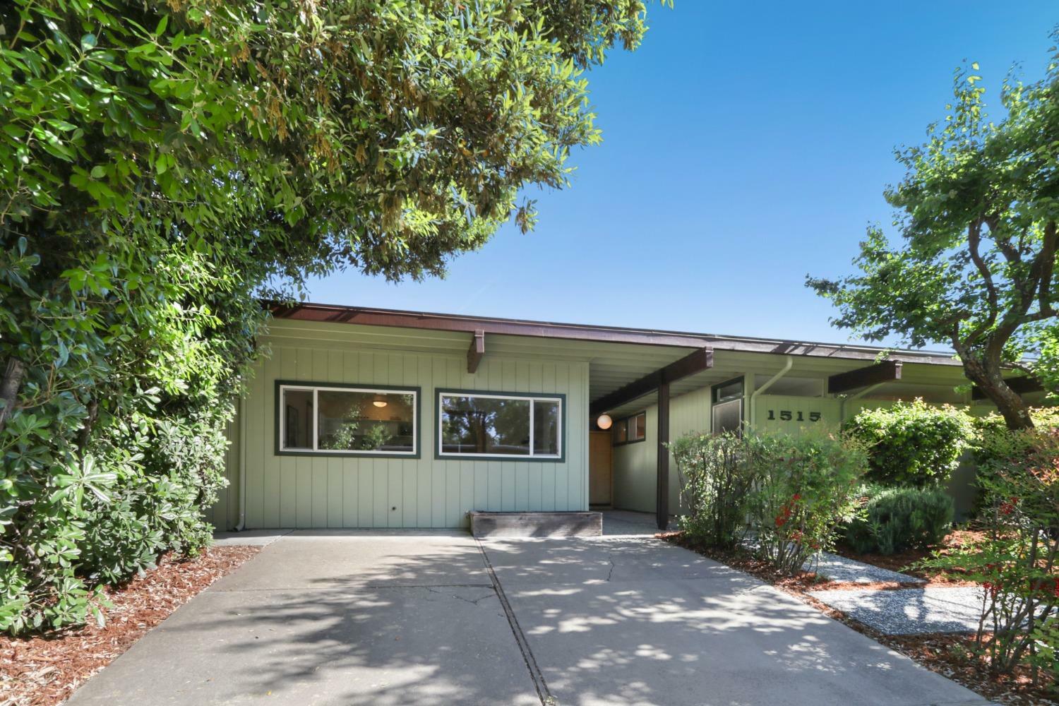 Property Photo: 1515 Brown Dr CA 95616
