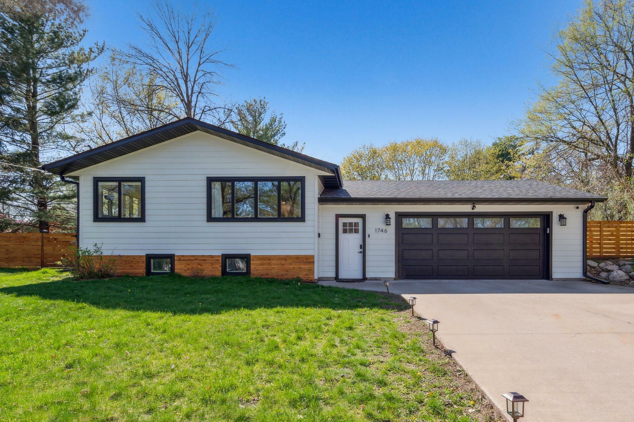 Property Photo:  1746 Ramada Avenue S  MN 55043 