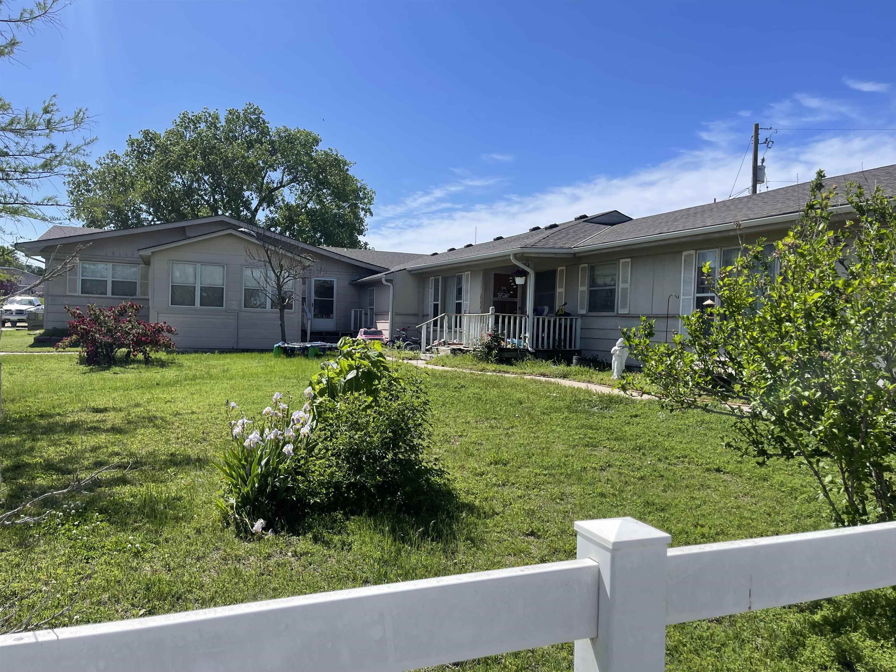 Property Photo:  115 N 3rd St  KS 67031 