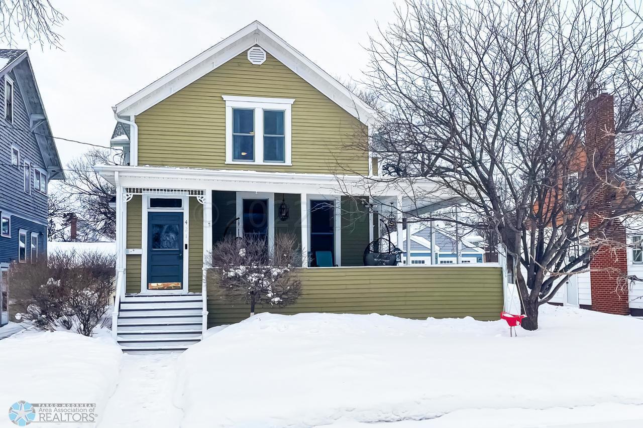 Property Photo: 421 8 Avenue S ND 58103