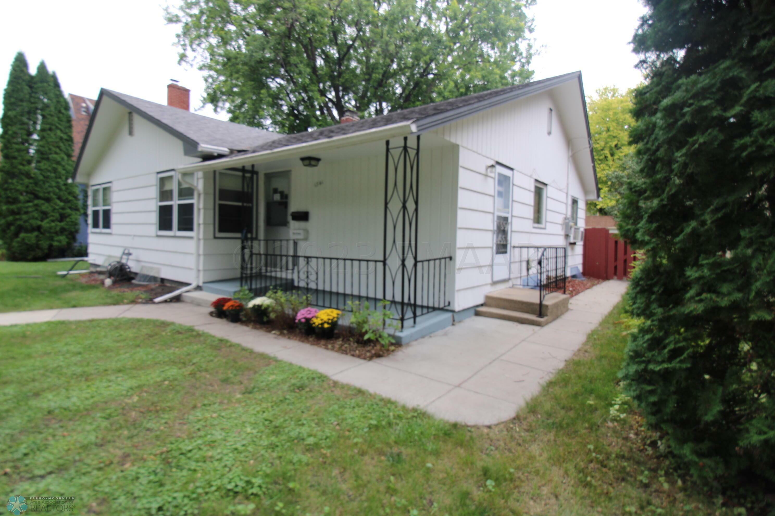 Property Photo:  1341 4th Street N  ND 58102 