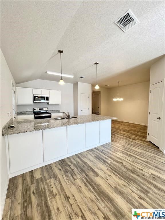 Property Photo: 301 Dolphin Dr B TX 76501