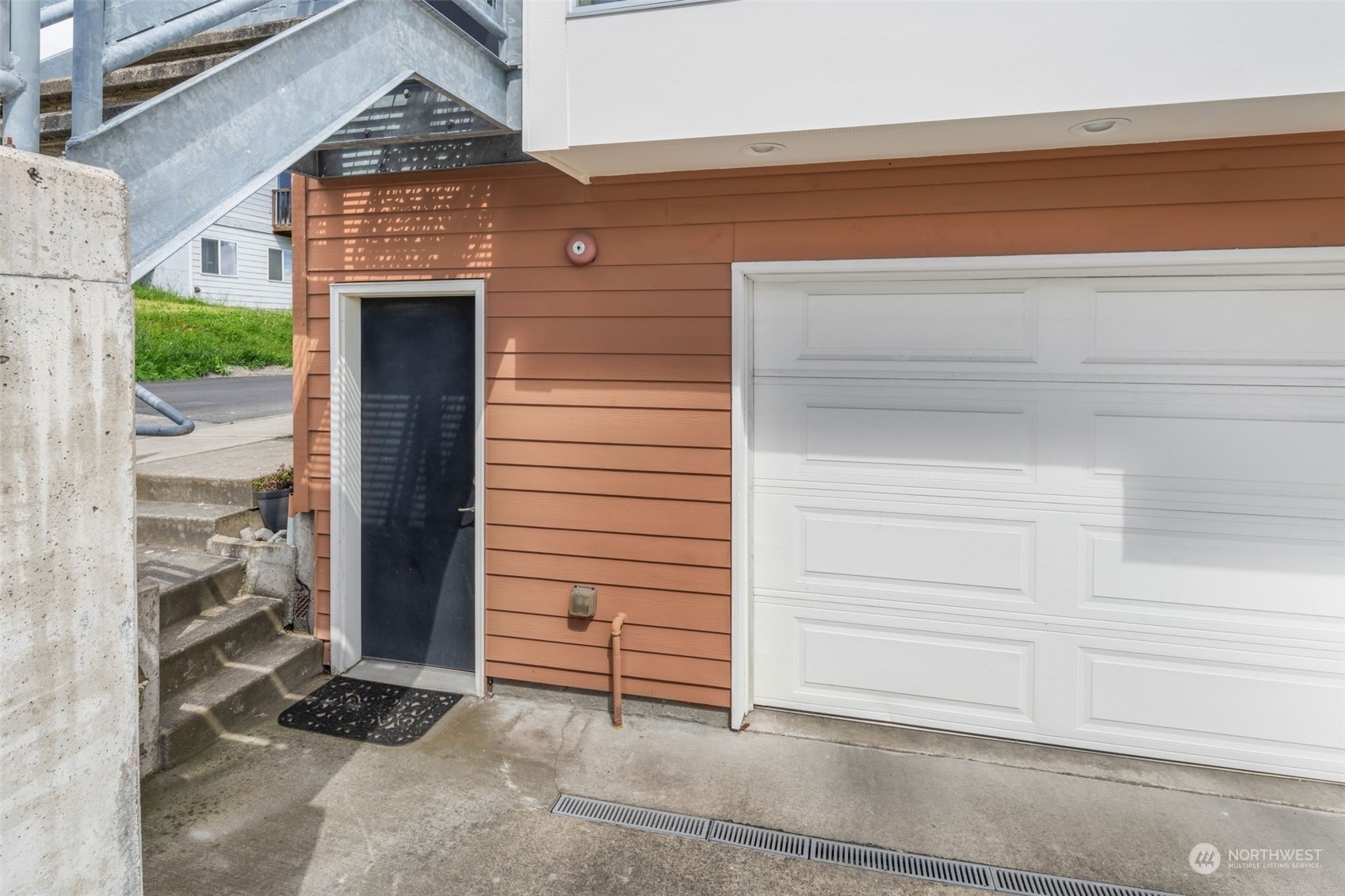 Property Photo:  2327 Yakima Court  WA 98405 