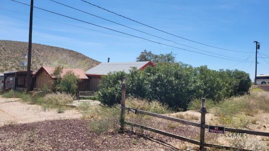Property Photo:  790 Red Mountain Rd  CA 93558 