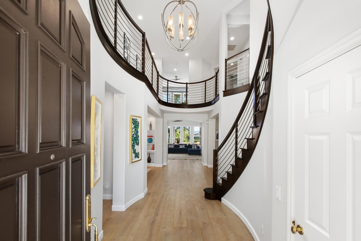 Property Photo: 5640 Shannon Ridge Lane CA 92130