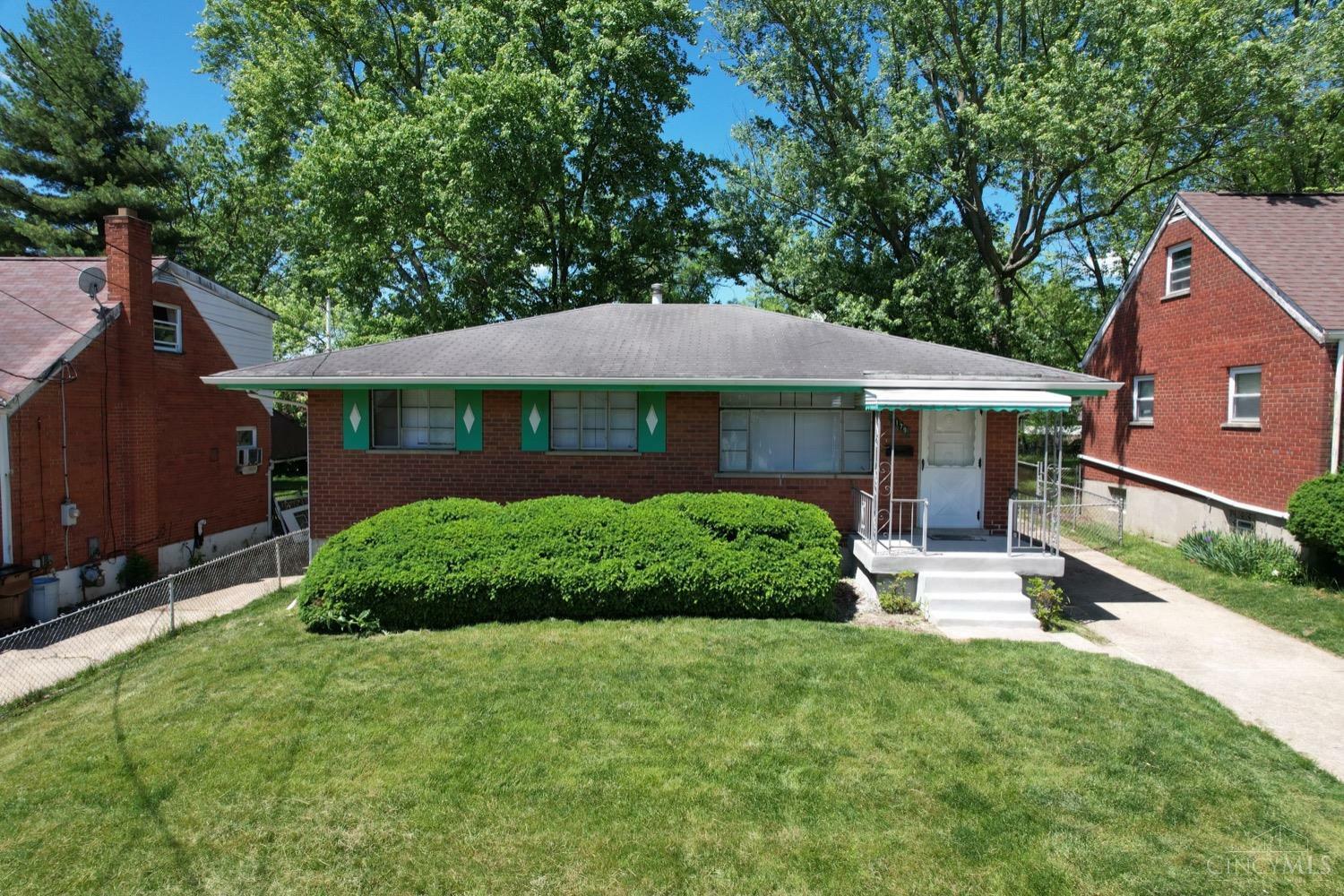 Property Photo: 9179 Neil Drive OH 45231